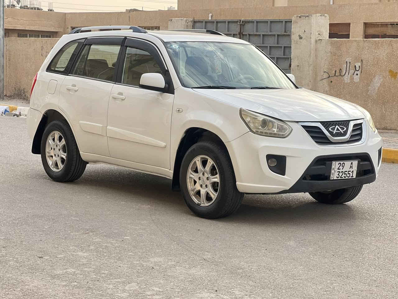 تيكو 2015 رقم واسط بسمي
فتحة جلد كشافات داخل عسلي كير مكينة حدادية تبريد 
مكفولات وتخم تاير جديد كير ميكانيكي مكينة 2000 
جاهزة وبديهة حلو بيهة فقط جاملغ صبغ ومكان دواير
سونار موجود بالصور 

السعر 68 وبيهة مجال مكاني واسط 
***********
***********
