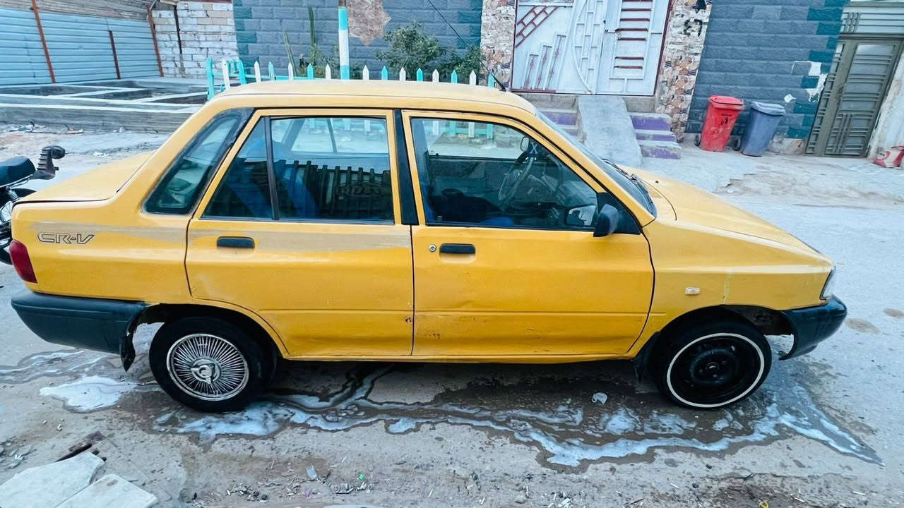 السلام عليكم هاي موديل 10مصفره وجاهزه سنويه جديده مالك ديوانيه مكان السياره ديوانيه حي الوحده السعر 18 وبيهه مجال الشراي يتصل ويدلل ***********  مشط جديد مكينه وكير جاهزه
