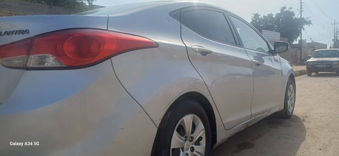 السلام عليكم النتره 2012 خليجي محرك 1800 بيها رش وجراد قليل رقم انكليزي تحويل مباشر السعر 90 وبيها مجال مكاني ذي قار قضاء النصر للاستفسار الاتصال 
***********
***********
مكلف بلنشر الشطره, ذي قار
