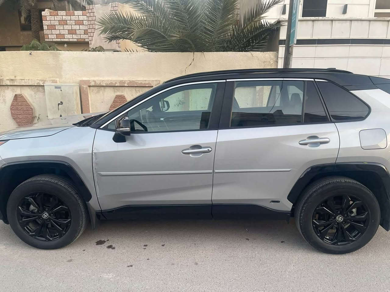 Rav4  2022
XSE  هايبرد 
ماشيه 56 الف كم  
السعر 215 ورقه 
صور الحادث على الخاص 
للاستفسار ***********

