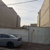 قطعه تجاريه للبيع الموقع الثعالبه شارع البانزين خانه قرب اسواق المدينه...