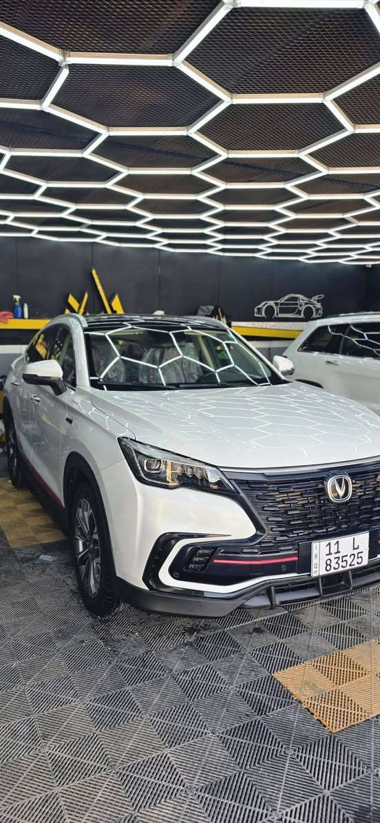 السلام عليكم
شانجان CS85 
موديل 2022 
محرك 2000 تيربو 
ماشية 42500 (داخل الضمان)
السيارة كفالة كير ومحرك بدون ضربة او صبغ باستثناء ملاحظات بسيطة جدا 
المواصفات فول للاخير 
السيارة حرة تحويل مباشر ثاني يوم 
السعر 26 مليون وبي مجال 
ويرهم مراوس مع اي سيارة
للاستفسار ***********
متواجد على الانترنت واتس اب وماسنجر
