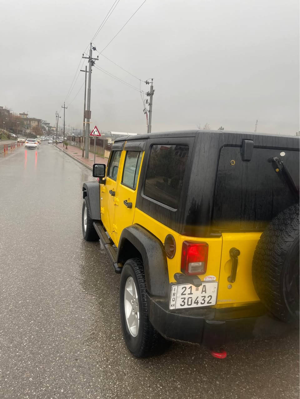 Jeep رەنگلەر 2011
بۆفرۆشتن 
بەشەرتی گێرو مەكینەو ئەكسل 
كامل بلاجكتۆرو لایت زینۆن 
وینجی پێشەوە  
چوارپارچەی بۆیاخەلەسەر ساغی 
رەقەمو سەنەوی تازەیە 
بەشەرتی تەحویل غرامە  بەناوی خۆمەوەیە 
سعری ١٢٥ گەڵاو معامەلە 
*********** السليمانية, العراق
