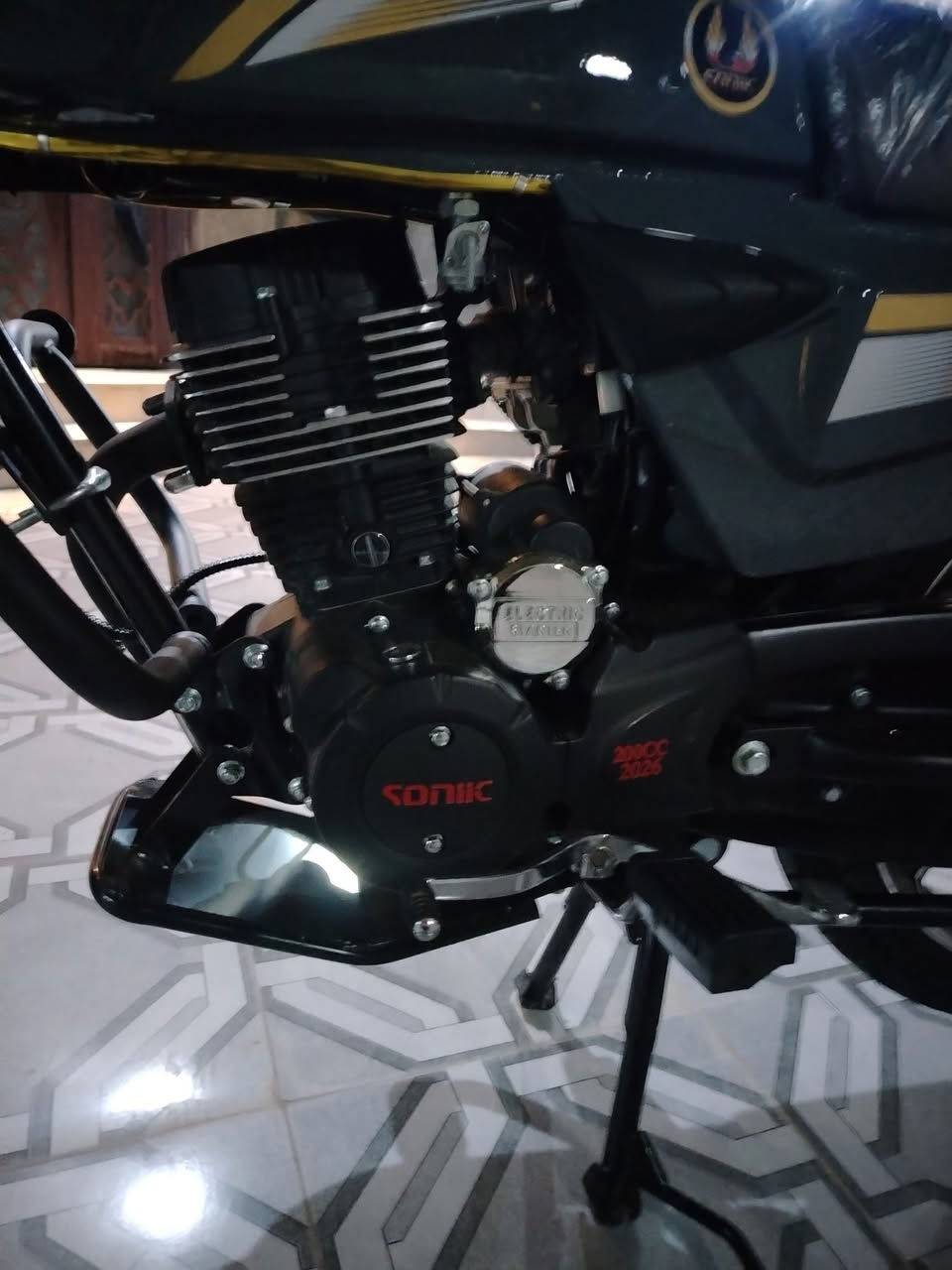 السلام عليكم دراجه شبه دائما لبيت ابيخه ويدلل دراجه ما ماشيه وياه يجي ست بصمات  الدراجه اوراق كامله هلا بيك ويدلل مكاني نادر مقابيل بانزين خانه مال عرفان السعر 1,50 وبيها مجال الشرائح خلي رقمه يخابرني؛؛ ***********
