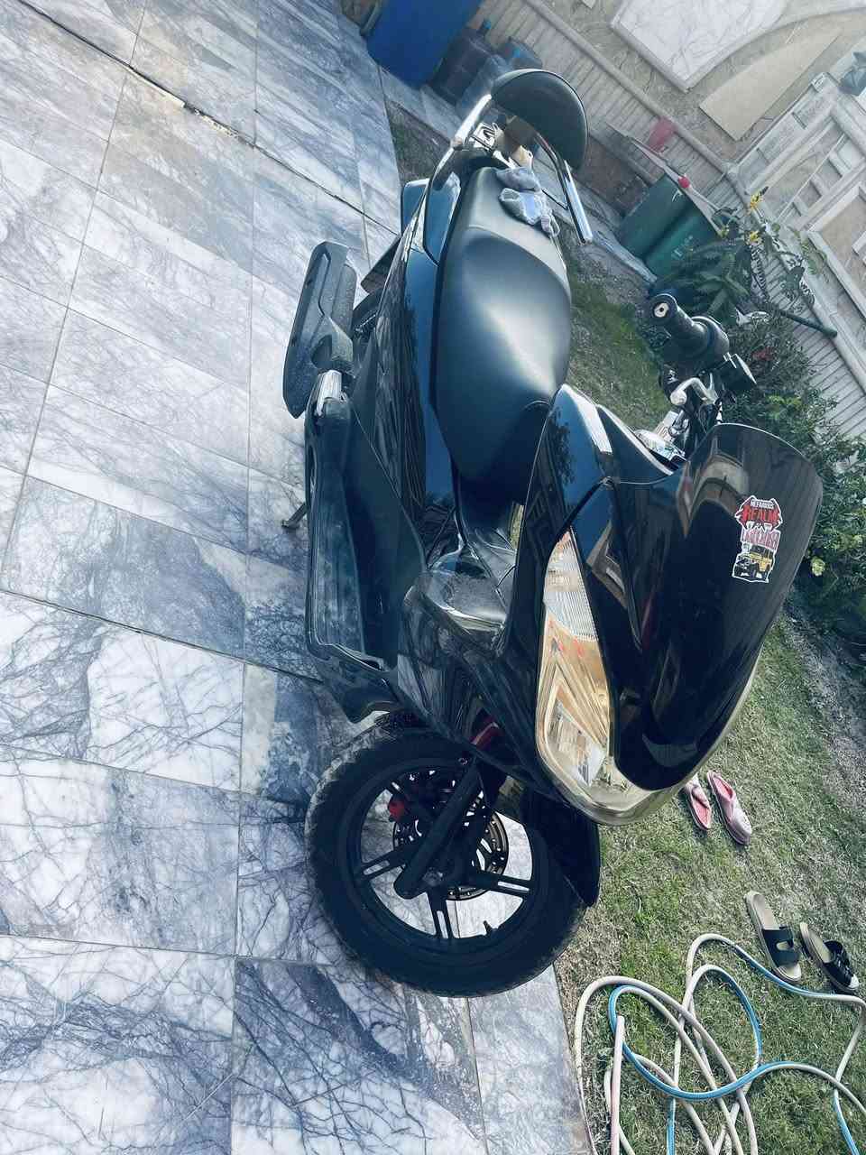 دراجه bcx جيل ثاني مكفوله نضافه ١٠٠٪؜ كامله مابيهه نقص شلعه ومعدل خير من الله اوراقهه كامله السعر مليون و٦٠٠ مكاني ساحه مظفر شراي اتصل ***********
