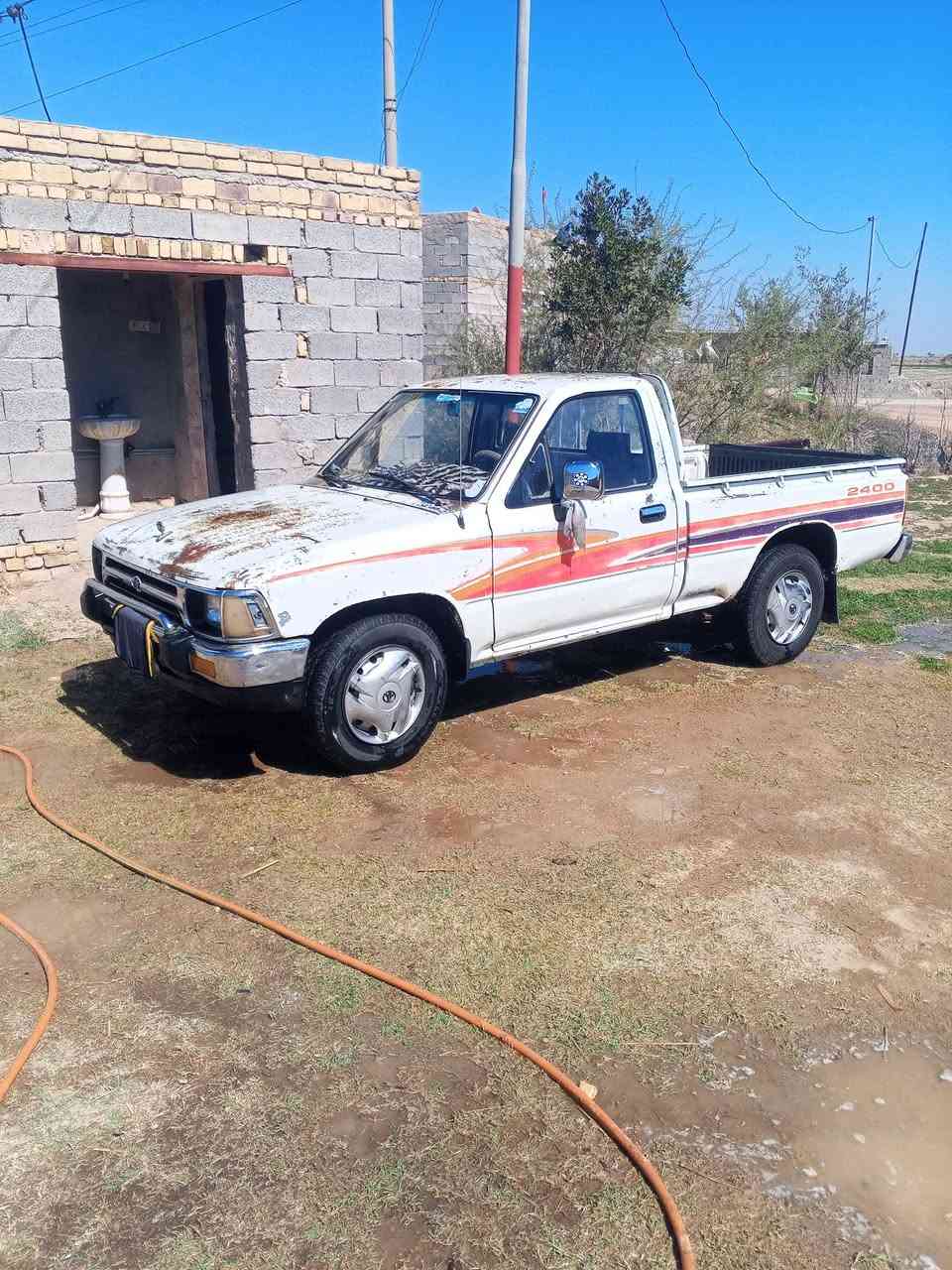 السلام عليكم سياره موديل 92
كير ومحرك وشاصي مكفولات تخم تاير جديد صدر توني مسويه جديد مداور ثاني مكان السياره الفجر مشروع وطني سنوية ل28 
***********
