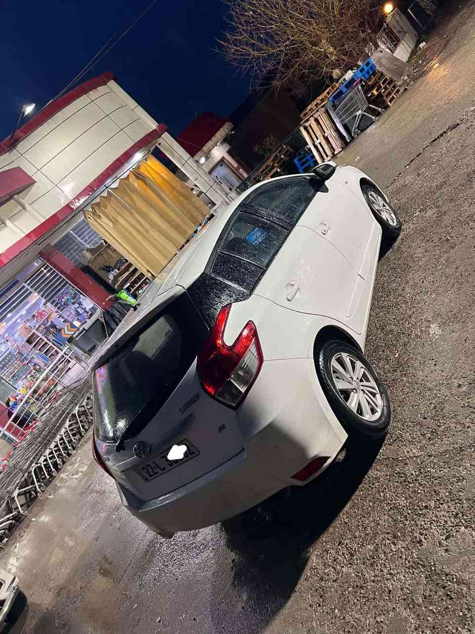 تویۆتا یارس 2015 se
تەنها دووبست دەرگای پشت سایق بۆیاخ ➯
پێش وپشت کەپسە ✔
گێڕو مەکینە وکارەبایی بەشەرتە ➯
ڕەقەم وسنوی بەیەرنەچوە ✔
نمونە لەجوانی ناوزەردە ➯
***********  ڤایبر،واتساپ
شوێن شەقڵاوە
نرخ   105 $ شقلاوة, أربيل
