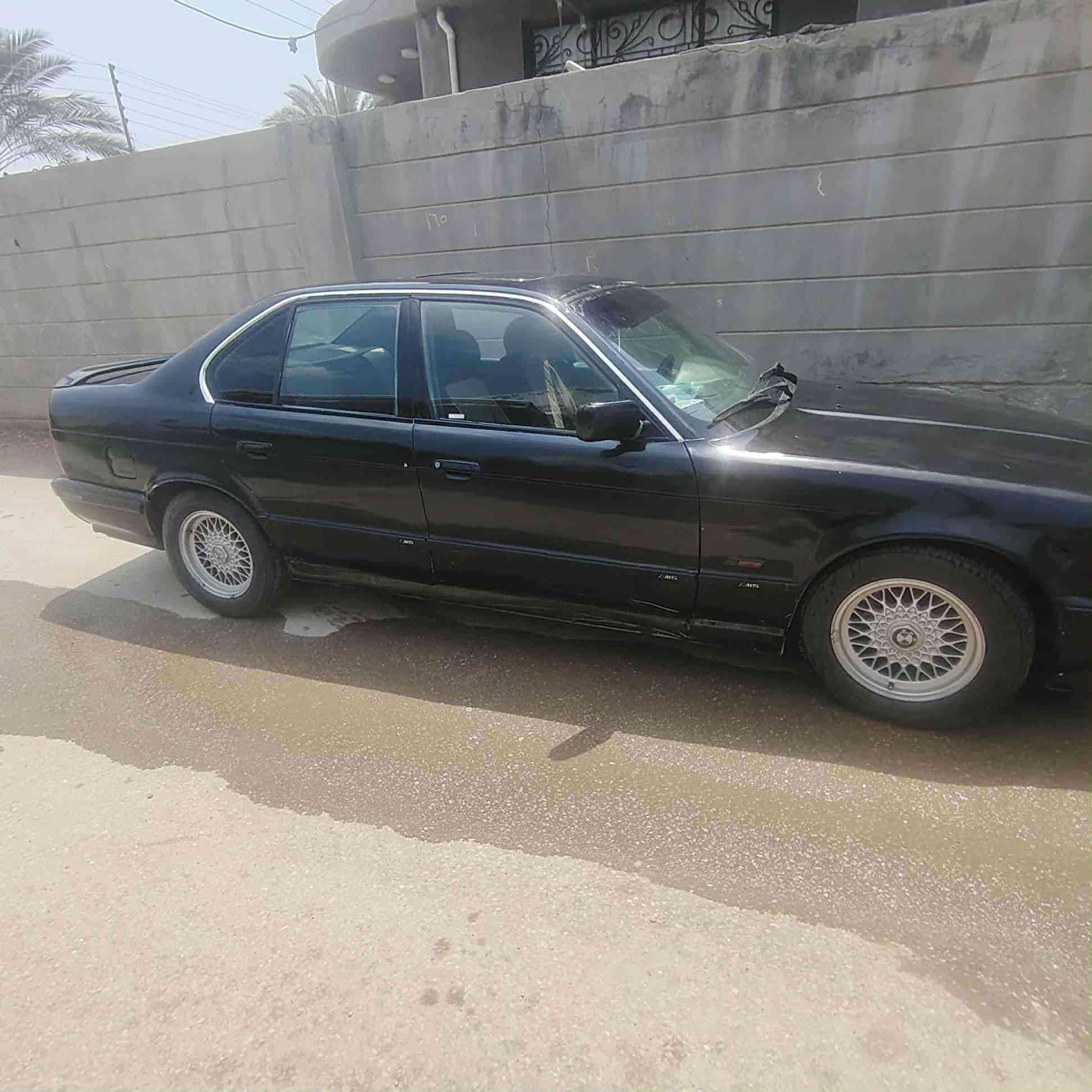 سلام عليكم ورحمة الله وبركاته
BMW 535i 1991
رقم بغداد تحويل مباشر 
كير مكينه اكسن جديد 
تبريد ثلج ❄
حديدية تخم تاير جديد 
جاهزه السياره ماببه نقص 
للبيع فقط السعر ٤٠ وبيه مجال بسيط
مكاني حله ناحيه النيل 
***********
***********
