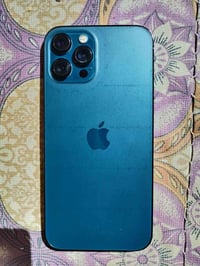 ايفون 12 برو ماكس جهاز جديد  الذاكرة 256  البطارية 94 مرفوعه  الجهاز ن...