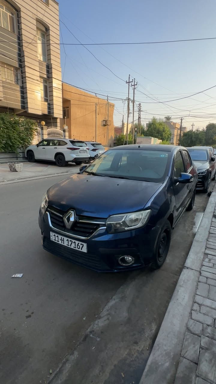 رينو سمبل لبيع موديل 2019 لون نيلي   محرك 1600 كير اوتوماتيك
كير مكينه تبريد مكفوله سياره كامله مابيها اي نقص فقط صبغ جاملغ الخلفي جهتين بنيد وقماره جاردات السعر  72 وبيها مجال بسيط جدا 
مكان حي الجامعه + ***********
الشراي يتصل
