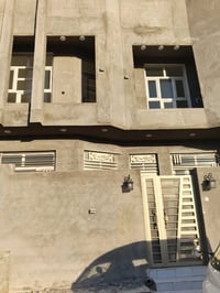 تقاطع القدس • ١٠٠م • بناء حديث