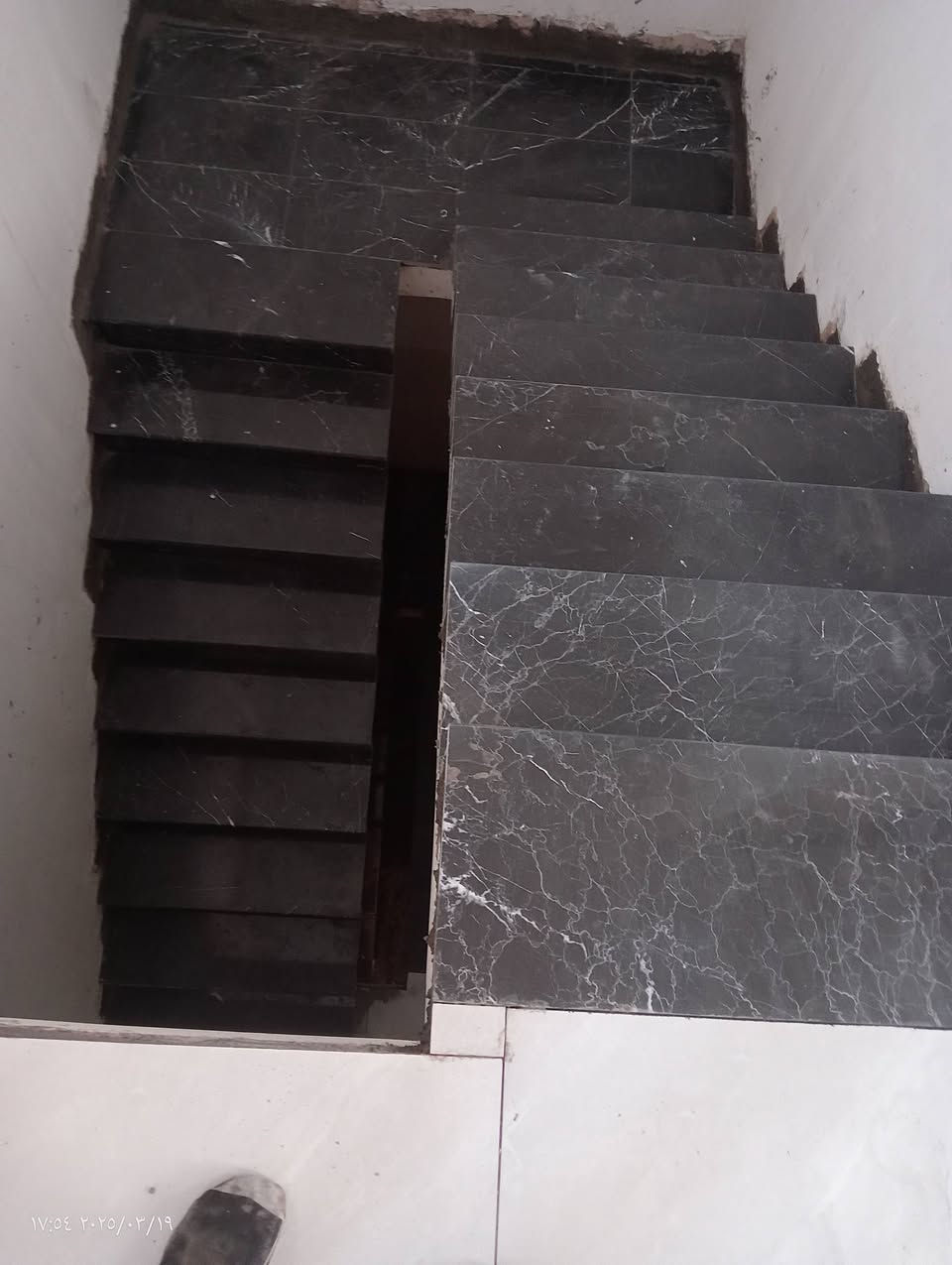 ***********
لو الدرج تعبان كلم ابو يوسف المصري الفنان***********
