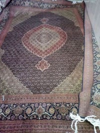 عندي زولي يراني قديم قياس ٣ في ٤ ونحسيات مكان بغداد 07708749530