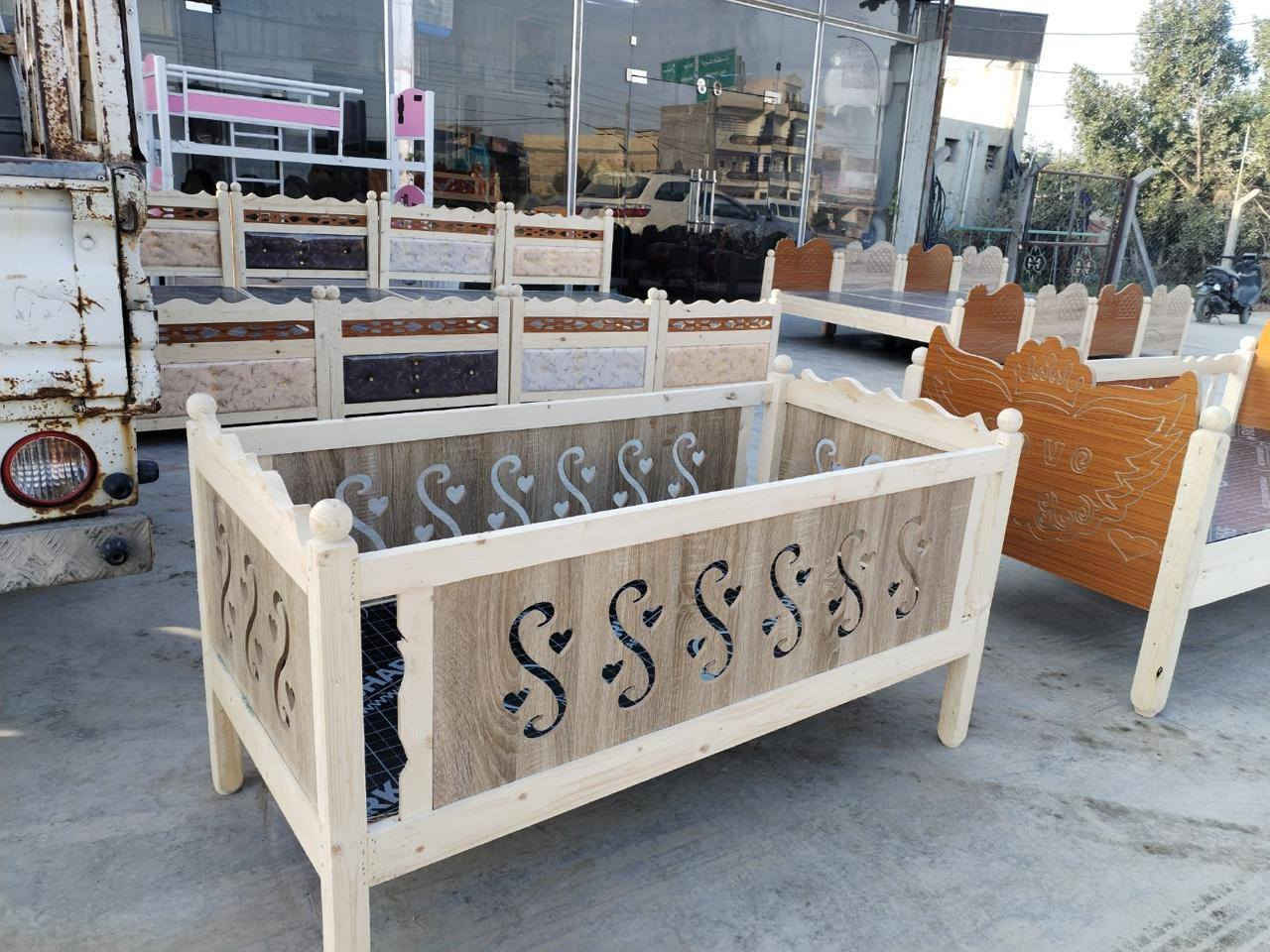 جرباية طفل درجه اولى السعر 50 ألف مع التوصيل معرض حسن علاوي المرشدي الأثاث ***********
