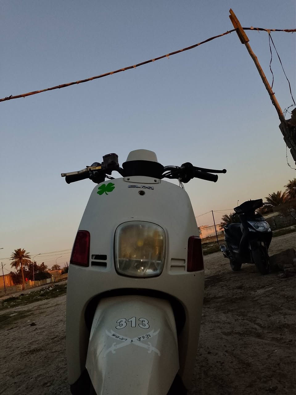 ماكس بوليس 49 
محرك مكفول من كلشي ممفتوح مثل ما موضح بل صور 

ختم واحد المحرك والشاصي والسودات فقط الكفر ختمه يختلف مبدل مال تفصيخ
كهربائيات كله شغاله 
بريك امامي خلفي 
دراجه يرادله ترتيب 
باتريه شويه ضعيف بس كلشي يشتغل 
مكاني ديالى بعقوبه 

سعر : 550 وبيها مجال


**إذا كنت صاحب هذا الإعلان وتريد حذفه لأي سبب، رجاءا أرسل رسالة إلى الدعم الفني**