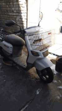 السلام عليكم دراجه بيكم للبيع نضيفه السعر ٤٠٠ وبيها مجال مكاني بغداد الدوره ***********
