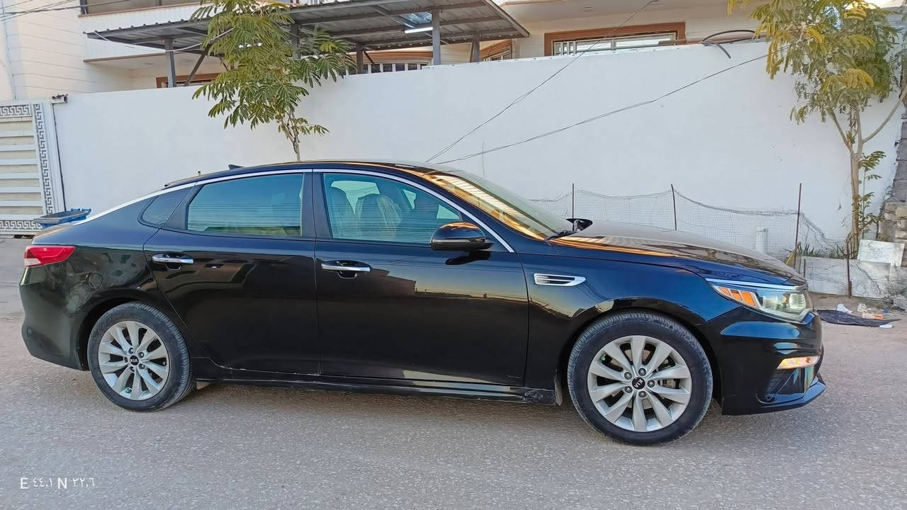 ابتما 18بغداد  أمريكي  قطعتين صبغ بدون تبديل ربع جملغ كلير والباقي الكشر كفاله 
مكينه لا تبخير ولا تنقيص ولكير كفاله 
حداديه جديده  
حساسات رادار امامي خلفي 
سياره حلوه وجديده مال بيت  
سنويه ما ساقطه 
مكان كربلاء  
سعر 128وبيها مجال لطيبين 
***********
