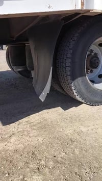 عربانه لودر  للبيع/  تايرات/80/بل 100 للاستفسار الاتصال على هذا الرقم ...