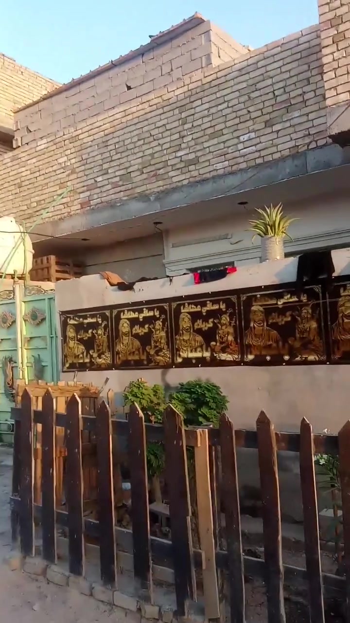 بيت للبيع مساحه 155متر صب مسلح
يتكون من غرفتين 5/4 وصاله كبيره وغرفة فوق الصطح 5/4 واستقبال وقطعة خلفية مساحة 30 متر سعر47 عنوان حي البتول الزراعي شارع الثلاجات قرب حسينية حجي راضي هاتف ***********
