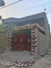 بيت مساحه ٣٠٠ متر  طابقين متكاملين الجوه نفس الفوك  معزولات درج خارجي ...
