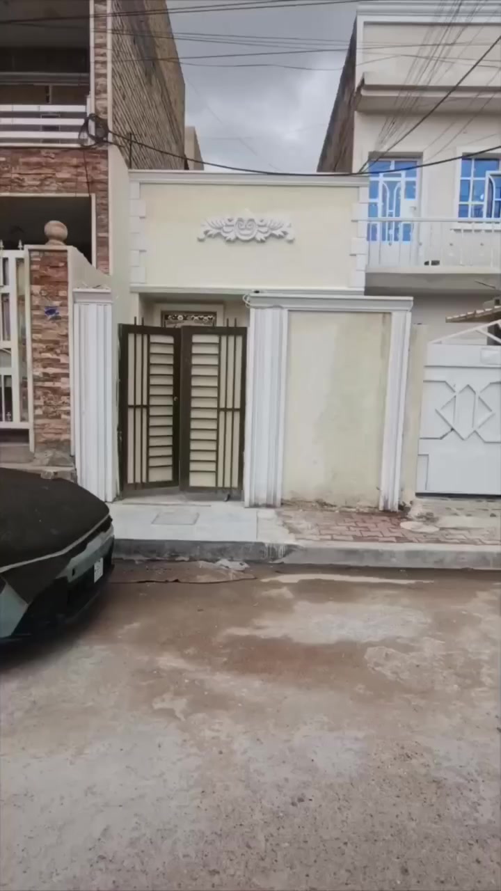 دار للبيع  مساحة 75م   طابق واحد 
(( طابو ملك صرف))   

العنوان /🗺  بغداد الحسينيه منطقة المخابرات خدمات كاملة 
(( الدار جاهز للسكن)) 
 موقع جيد       سعر 63

للتواصل / *********** 
مكتب الأسكان🏦
