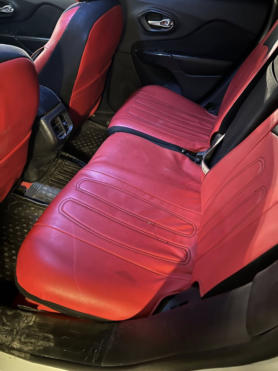 بيع أو مراوس  جيب شيركي بزون مكينه 6 سلندر فول مواصفات عدى الفتحه موديل 2016 صور امريكا داخل المنشور هنا نصبغت كم قطعة أبيع حزام بدون دواخل رقم بغداد إنكليزي السعر 120 مكاني واسط قضاء العزيزية ***********
