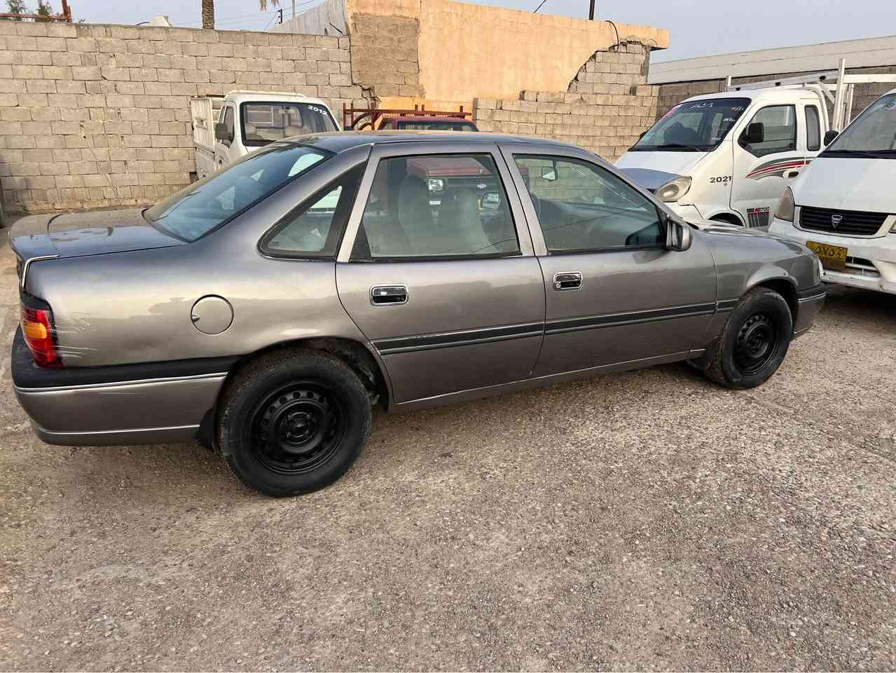 سلام و عليكم 
ئوپل فيكترا محرك ١٨ دفتر بانزين بي سنوية جديد لحد ٣٠ گيرو محرك شرط. سياره كلش نضيفة ولا دينار مابي مصروف شرط تحويل وكالة سعر ٣٨ وبي مجال 
مكان طوز خورماتوو طوز, صلاح الدين


**إذا كنت صاحب هذا الإعلان وتريد حذفه لأي سبب، رجاءا أرسل رسالة إلى الدعم الفني**