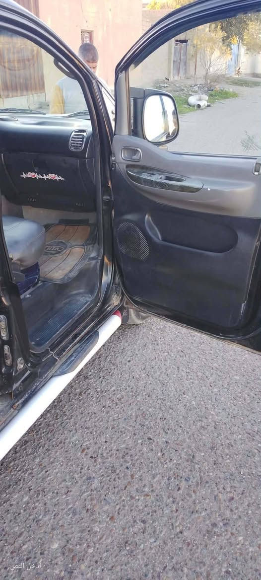 ستاركس ٢٠٠٧ للبيع
رقم بغداد انكليزي مصفره خط وبحث ومرور داخله هزه جديد مكينه بيها بخار وشاصي الامامي معمر كير عادي
٤ دسك عنوان السياره بغداد ابو غريب السعر ٧٩ وبيها مجال بسيط ***********
