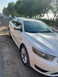 Ford Taurus  2013 limited  فورد تورس ليمتد  كلين ابيض داخل اسود  المود...