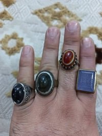 مجموعة خواتم للبيع عدد 4  جزع بقري صياغة ثقيلة ب 100 وبي مجال جزع دموي...