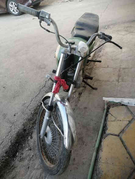 دراجه نامه كلك كلك محرك مفتوح شاصيه لاطاك و لالحيم
مكان لشطره ليريده يجي خاص او يتصل ***********
👈سعر250 قفل بدون مداهر 👉
