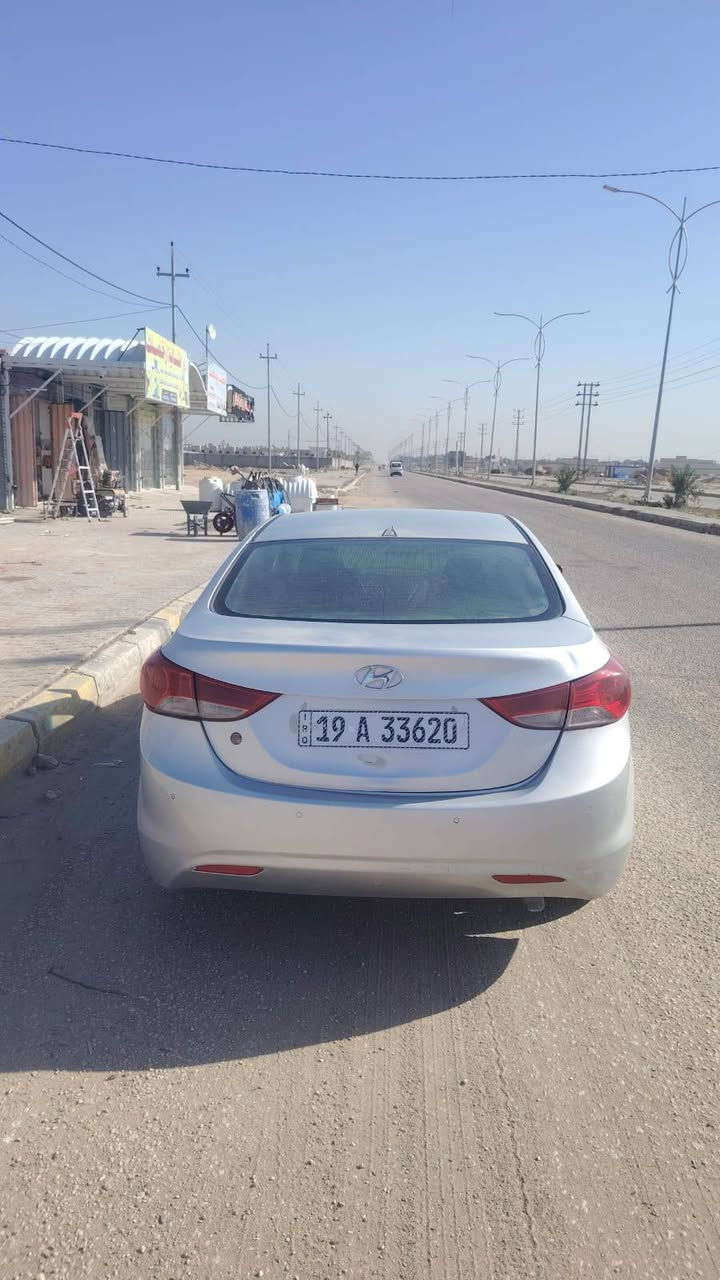 سلام عليكم النتره مديل 12مكينه وكير مكفولات حدادي جديده تبريد ثلج بيه جاملغ خلفي مال امريه وبلا عراق جاملغ امي صبغ رقم كربلاء جديد مكان كربلاء ***********مكينه 1600سعر 87وبيه مجال
