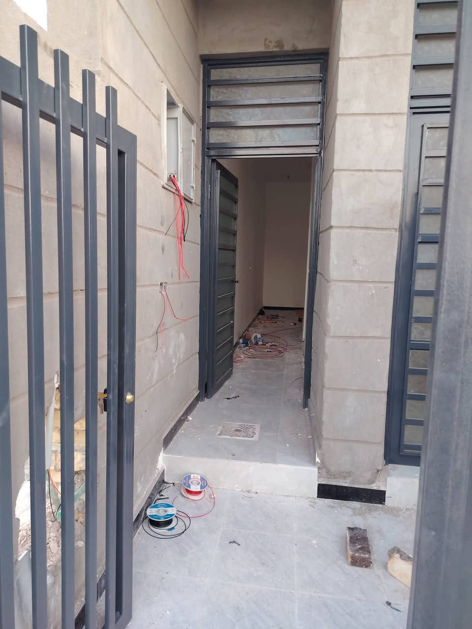 السلام عليكم بيت للبيع بلورديه خارج شارع المشجر المساحه ١٠٠ متر بناء جديد باقي بس ربط الكهرباء والماء المشتري يستلم جاهز طابو زراعي سند ٢٥ السعر ٥٥ وبي مجال
***********
