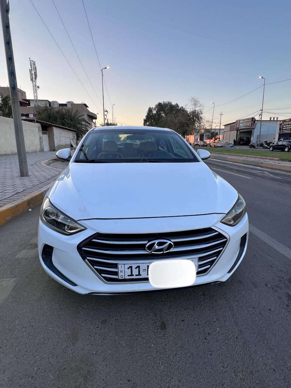 السلام عليكم 
عندي سياره النترا موديل 2018 وارد أمريكي ( كلين)
محرك 2000 لون ابيض 
ماشيه 60 الف السعر 13000$وبيها مجال بسيط  ‏رقم بغداد السيارة
العنوان بغداد
***********
