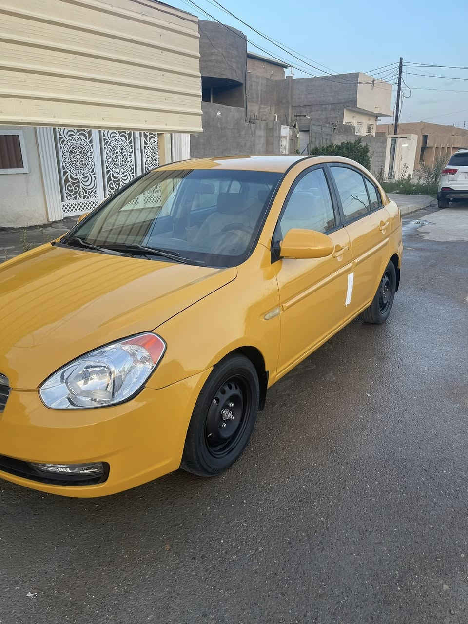 اكسنت ٢٠٠٩ وارد أمريكي حادث جاملغ خلفي وسحب بالحوض وجاملغ امامي بيه طخه وبدلته وموجود عندي ابو اليبل الاصلي تكدر اصلحه السياره جاهزه محرك كير تبريد خير من الله هيئة وغرامات مصفره السعر ٧٤ ورقه وبيه مجال بسيط العنوان اليوسفيه ***********
