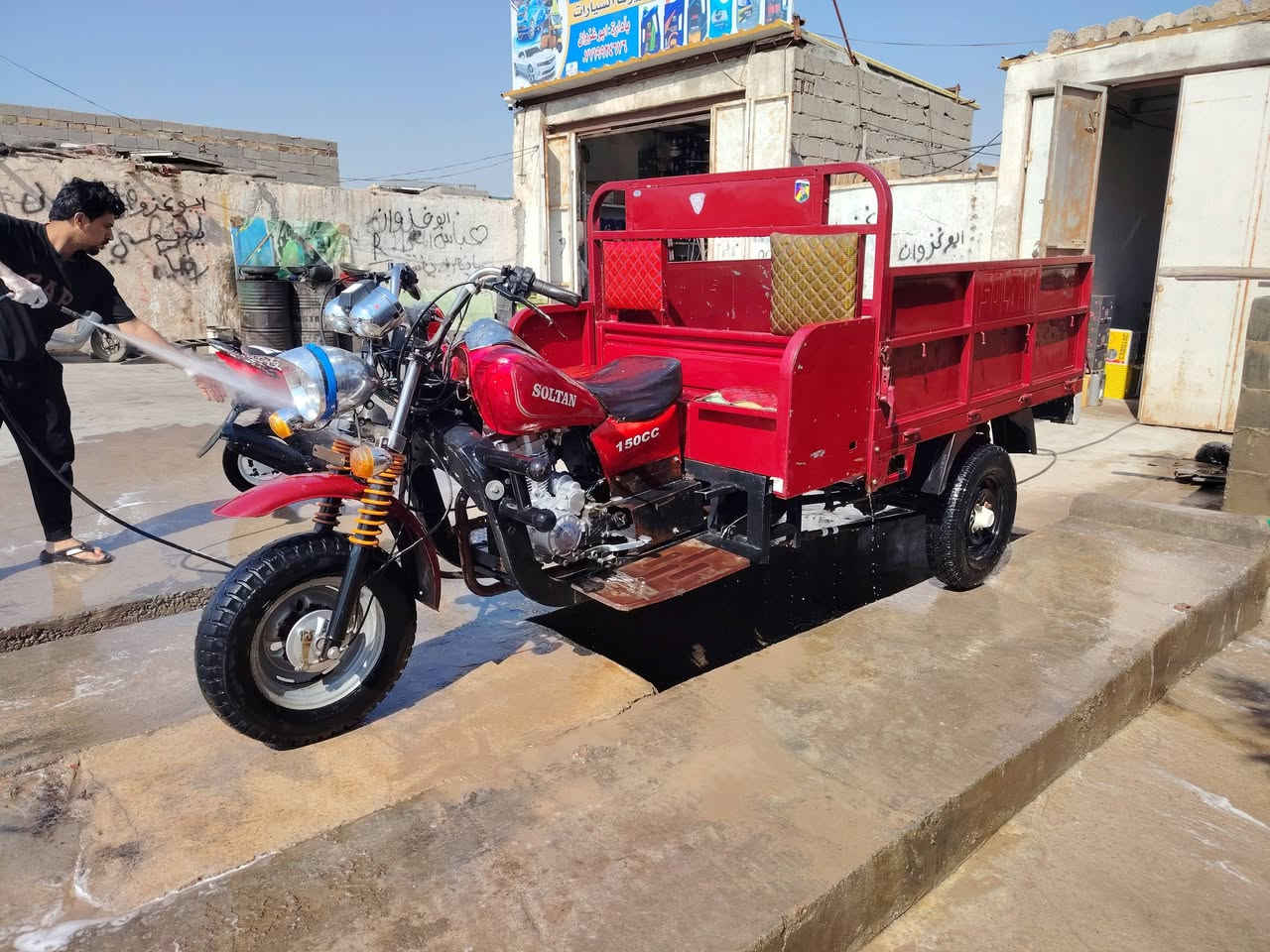 سلام عليكم  ستوته البيع مديل 14 وكيله شارع بغداد مكفوله كفاله عامه 2300
***********
