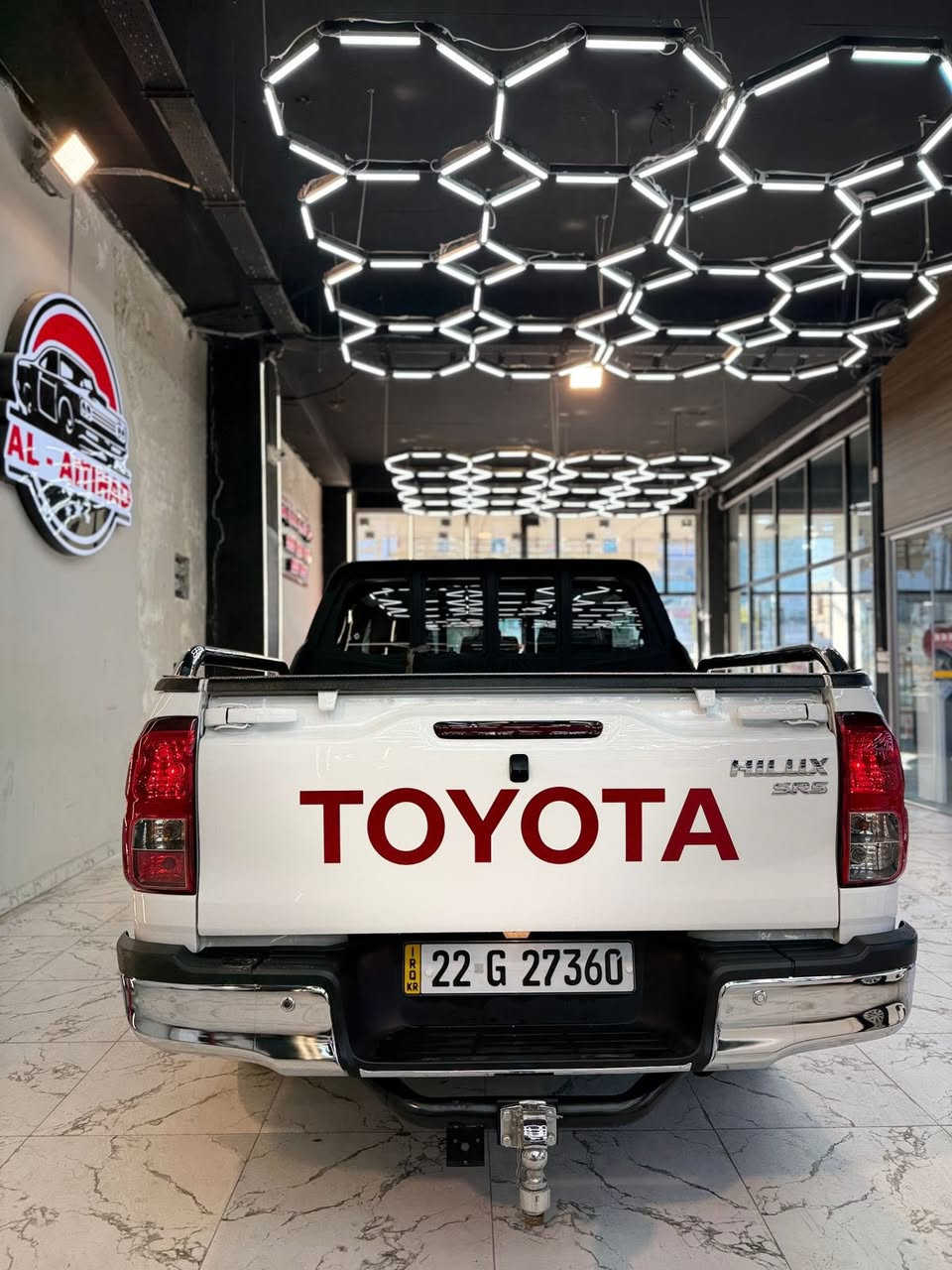 بيك اب هايلوكس ناصي 2024
🥇أربيل وكالة  ساز  باب اول 
السعر 297 وبيها مجال 
بيها ضرر بسيط جدا بحافة الباب الراكب صبغ اصبع محدد بصور PDR 
مواصفات : بيها ضمان من شركة ساز ٤٠ الف 
المحرك : 2700vvt.i . V4
العداد  : 31  ألف 
اللون : أبيض
فرس وصط أصلي 
 المواصفات     كير أوتماتيك 
🎗 مفتاح التشغيل  *بصمه .
🎗 دفع ثنائي . 2×4.
🎗 كشافات ( بروجكتور) 
🎗 شاشه كبيره.
🎗 كامره دواره .
🎗 ويل كب  
🎗 زر مساعد دوران dac .
🎗 سستم ايرباك متكامل .
🎗 اشاير بالمري .
🎗 ثلاجه .
🎗 حساس خلفي 
🎗 مخرج للطاقه A 10  مخرج AUX&USB.
🎗مخرجHDMI L 
شحن موبايل لاسلكي 
🎗 تحكم مقود متعدد لاستخدامات.
____________________________________
ملحقات السياره
🔖 فرشات ارضيات land cruiser prado 
🔖 مطفأة حريق  
🔖 عده 
🔖 جك 
🔖 سبير نوع ويل كب 
🔖كتيب ضمان والصيانه
🔖بصمه اضافيه
تحويل مباشر 
للاستفسار على الرقم 
***********
مكان سياره بغداد العامريه
