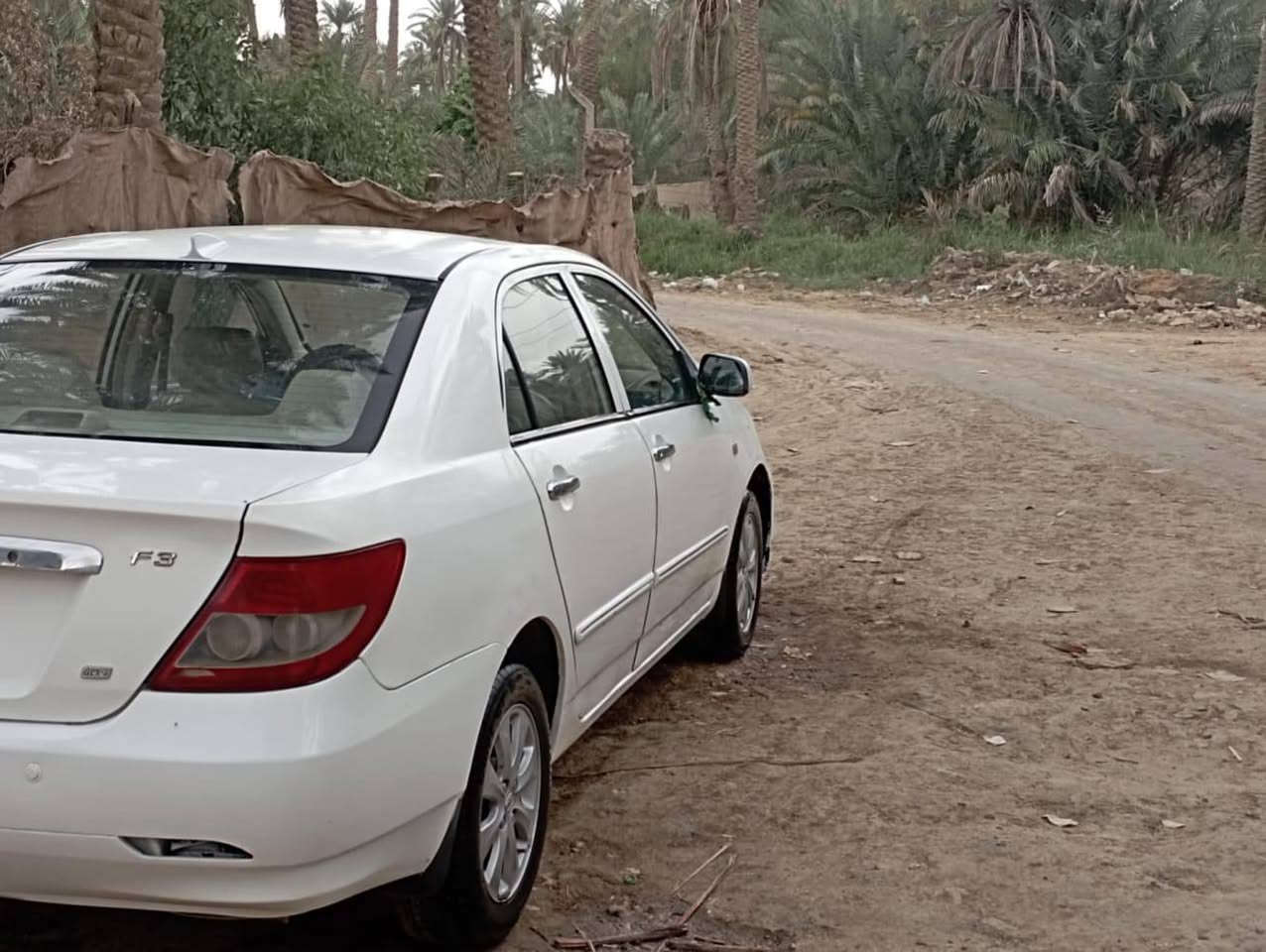 السلام عليكم  البيع بي وايدي موديل 2013 رقم بابل مشروع وطني مكينه كير بل جيس حداديه ٧٠بل /١٠٠ كهربائيات كلها شغاله دخل جلد السياره فتحه طكتين شغاله شاشه حساس خلفي ٤ ويل كب  تخم تاير جديد السياره مكفولة عده الهلالت الخلفيه مرشوشه  السعر ٥٨ / مكاني نجف رقم ***********
