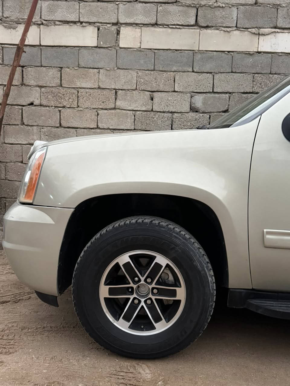 يوكن طويل وارد خليجي ادوات بي ارقام مال سياره محتركه وسنويه عضم عاج شرط حاسبه فول مواصفات للخير محرك 5300
ما مشتغله خط سياره كفاله كلشي شغال عنوان بصرة السعر 110
‭0773 836 9579
