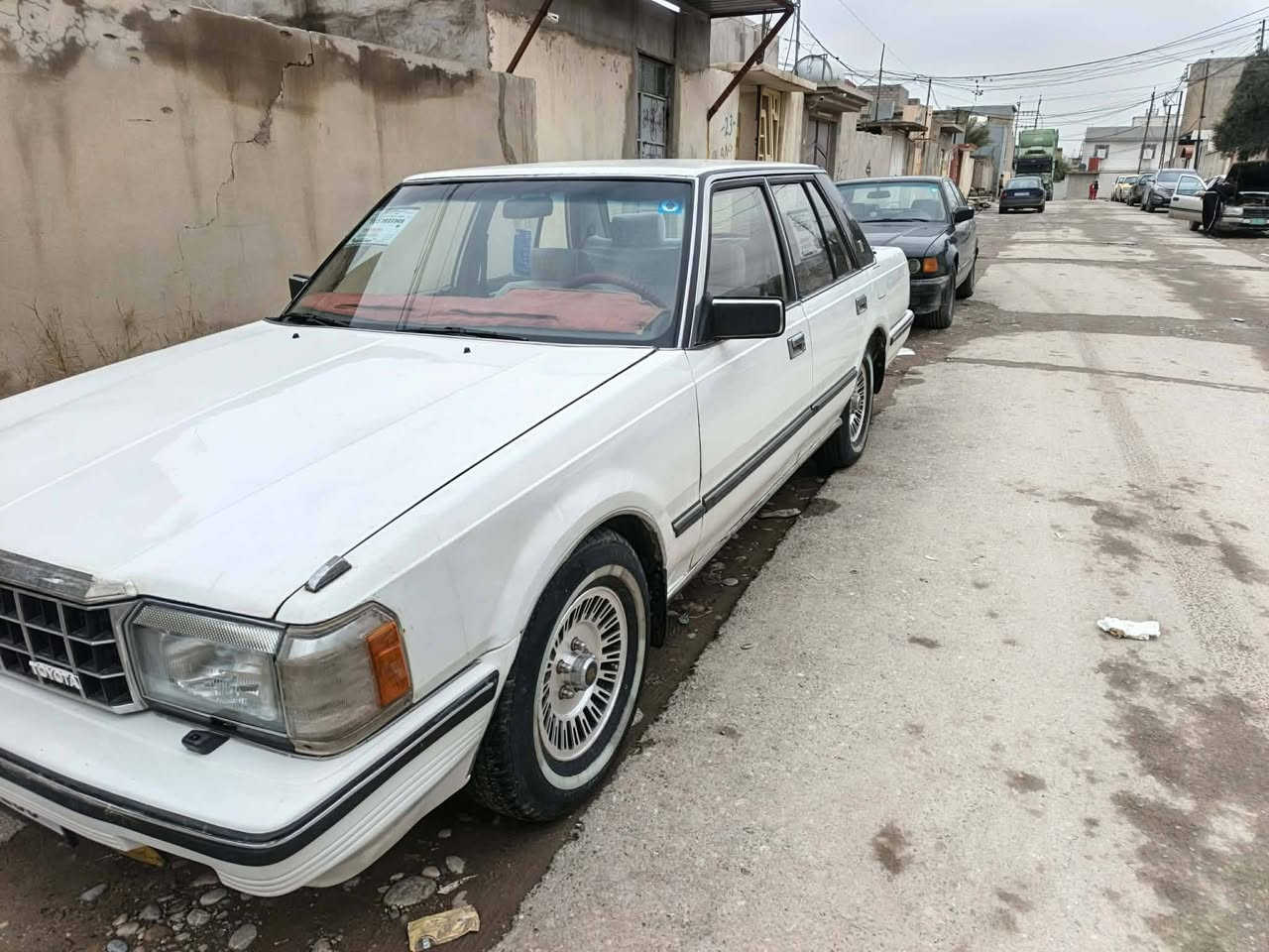 سلام عليكم سوبر للبيع رقم نينوى دولي موديل 85 سنويه لل 30 شرط بس الدوائر مصلاحه كهر كله شغاله طخم تاير جديد السياره مال جناي السعر 70 وبيه مجال رقم الهاتف ***********
