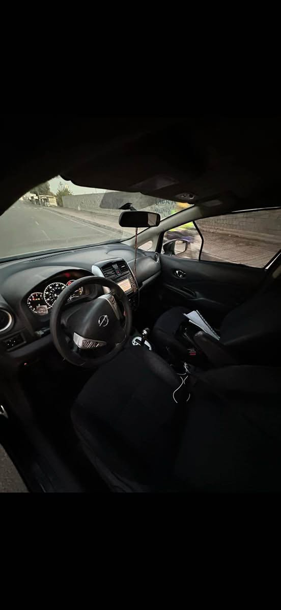 نیسان ڤێرسا مۆدێل 2016 ی ئەمریکی دوو پارچەی سبوغ و بستەک ساردە کوت بێ ئایرباگ چوار تایەی نوێ گێڕ و مەکینە و تحویل بەشەرت 
*********** واتس ئاپ أربيل, العراق
