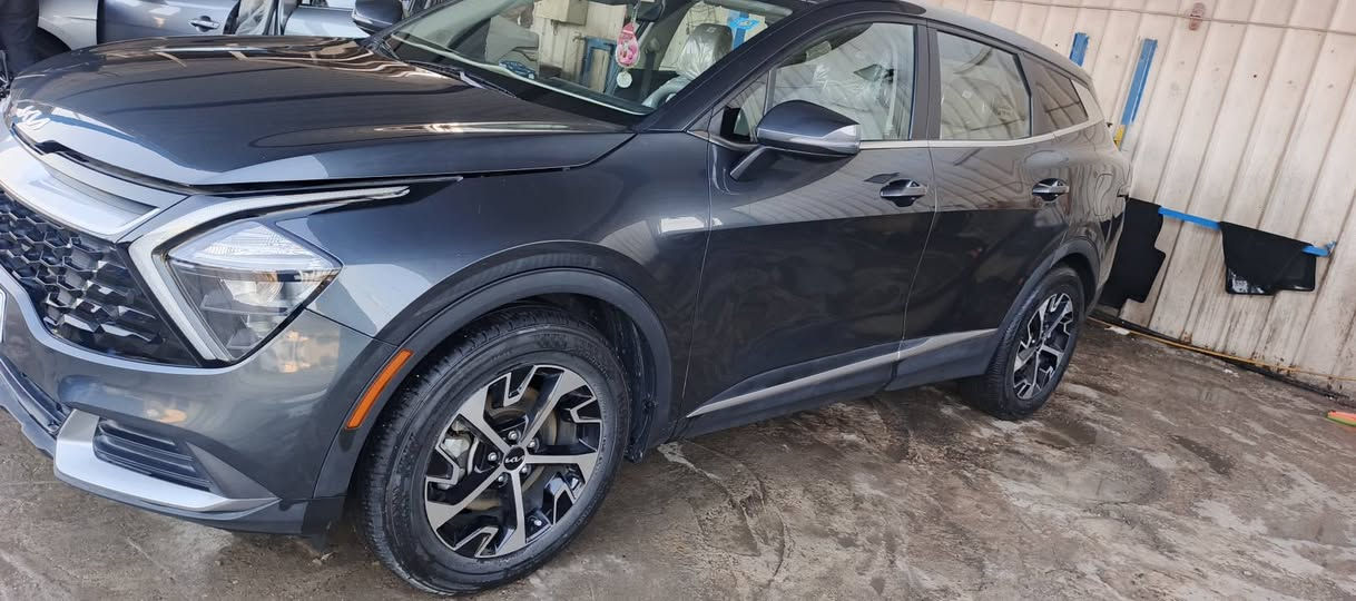 السلام عليكم سبورتج نص فول موديل 2023 مكاني التاجيات حادثه باب خاف السايق موجده صوره ***********/*********** سعر خاص
