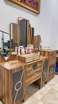 غرفه نوم للبيع  والسعر خاص.   07711011905