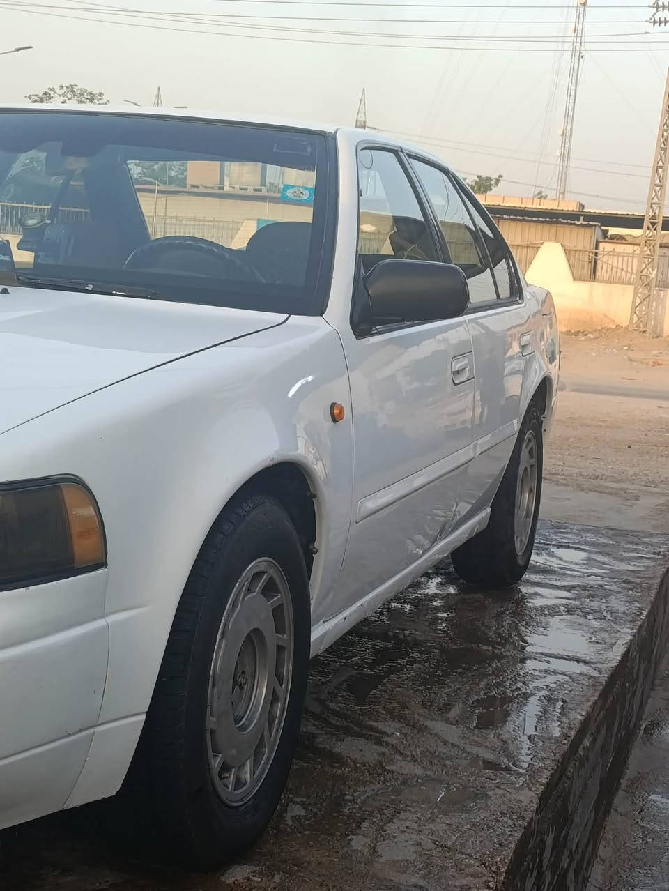 السلام عليكم ورحمة الله وبركاته
نيسان مكزما 1992 محرك ٦سلندر فول تحكمات كشن 
رقم انكليزي بسمي 
مكينه كير كله فول  تبريد سنتر لوك 
للبيع مكاني كربلا سعر 48بيه مجال قليل ***********/***********
