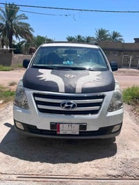 ستاركس للبيع 2010 بيها بس جنطه حداديه نص  مكاني حله 07725223329