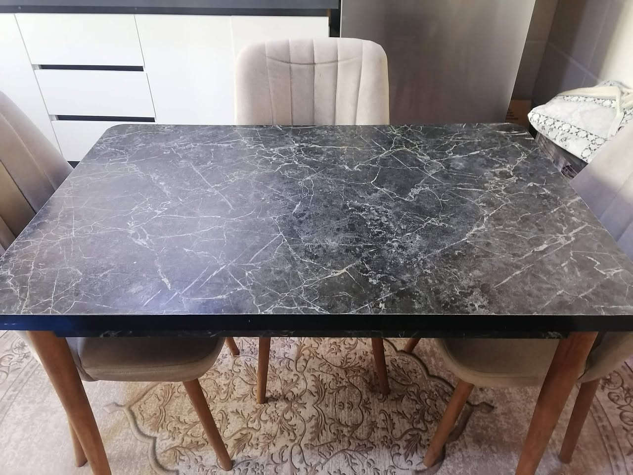 مێزو چوار کورسی بۆفرۆشتن لە سلێمانی  ٨٥ هەزار


**إذا كنت صاحب هذا الإعلان وتريد حذفه لأي سبب، رجاءا أرسل رسالة إلى الدعم الفني**