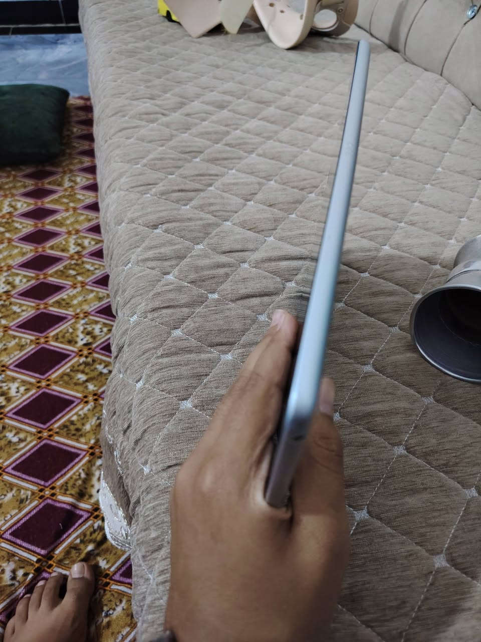 ايباد ٩ للبيع 
ذاكرة ٦٤ 
بي فطر بالكلاس 
نموذج M 
بطاريته أعلى من ٨٨ 
شرق اوسط
بصمة شغالة السعر ٢٢٥ و بي مجال 
بعقوبة المفرك
واتس اب ***********
