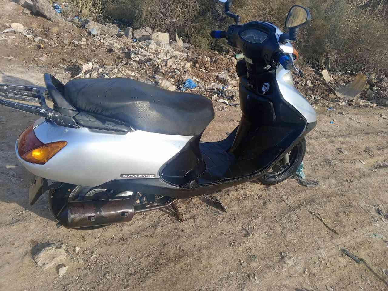 البيع سبيسي ياباني مكان كوت سعر ٣٧٥ وبيه مجال رقم ***********
