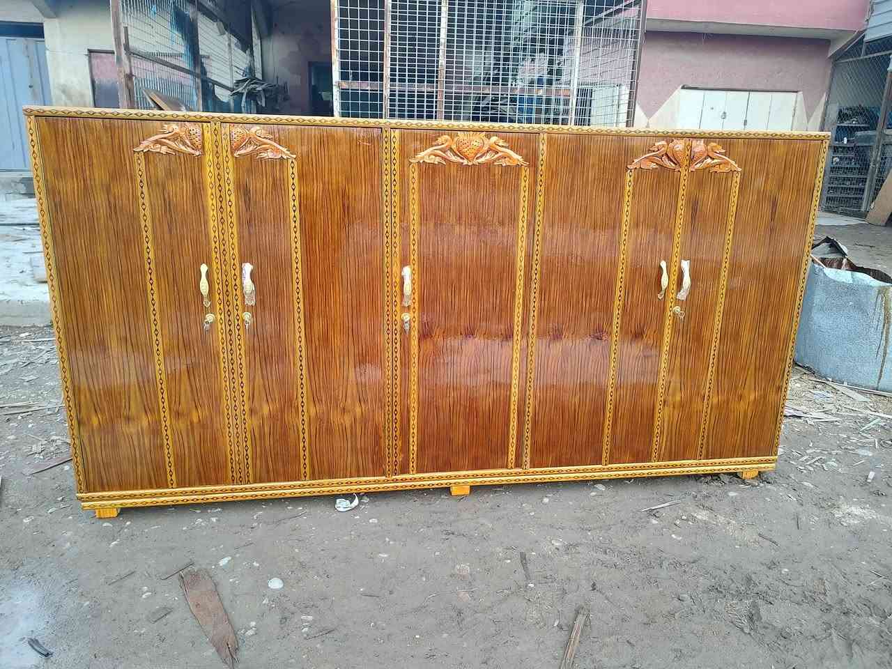 سلام عليكم فصالات حسب الطلب وخشب ثقيل***********
