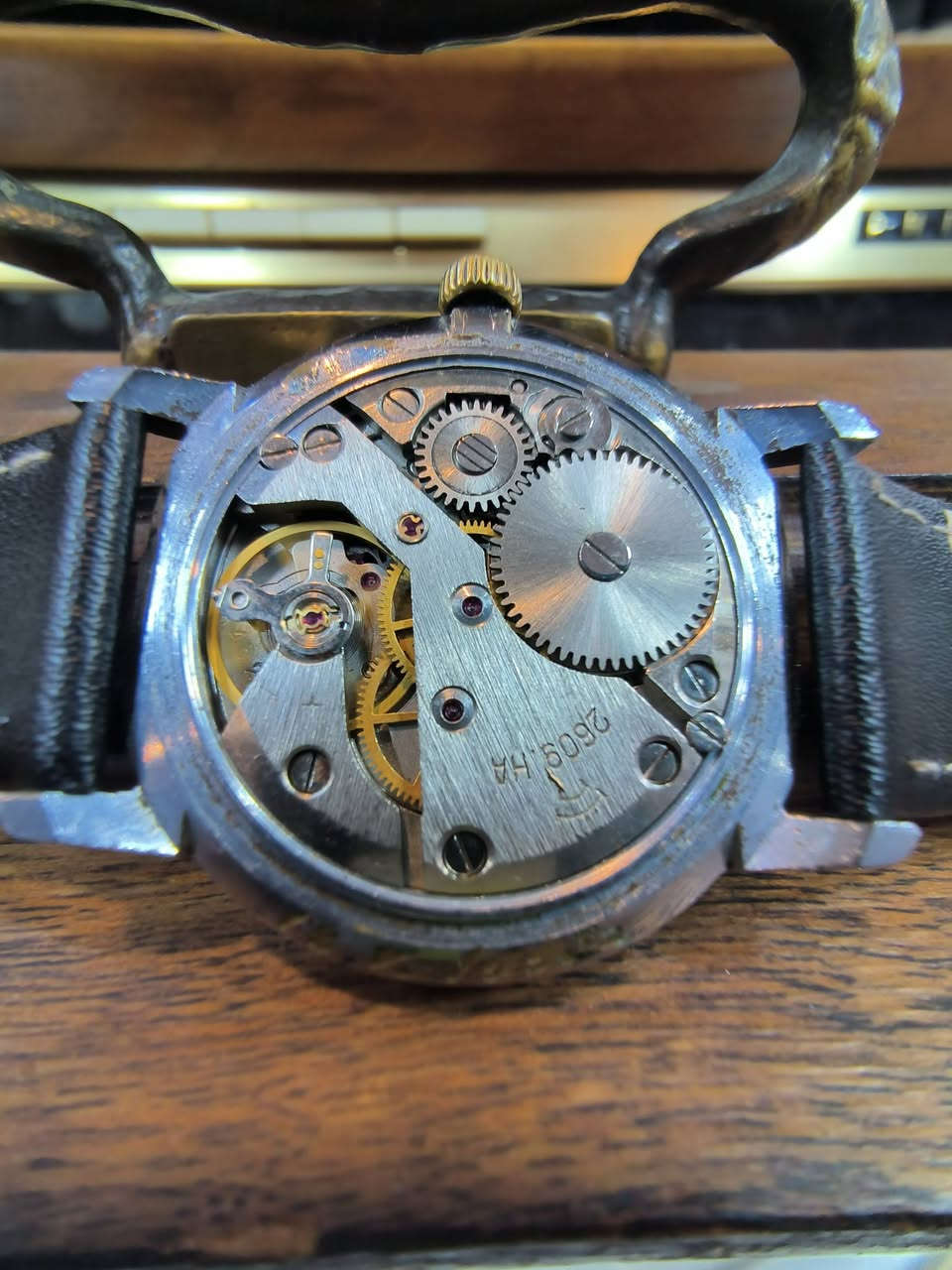 ساعة ڤنتج نصب روسي 19 حجر
قطر:34
السعر 85 
العنوان كركوك 
للاستفسار ***********
